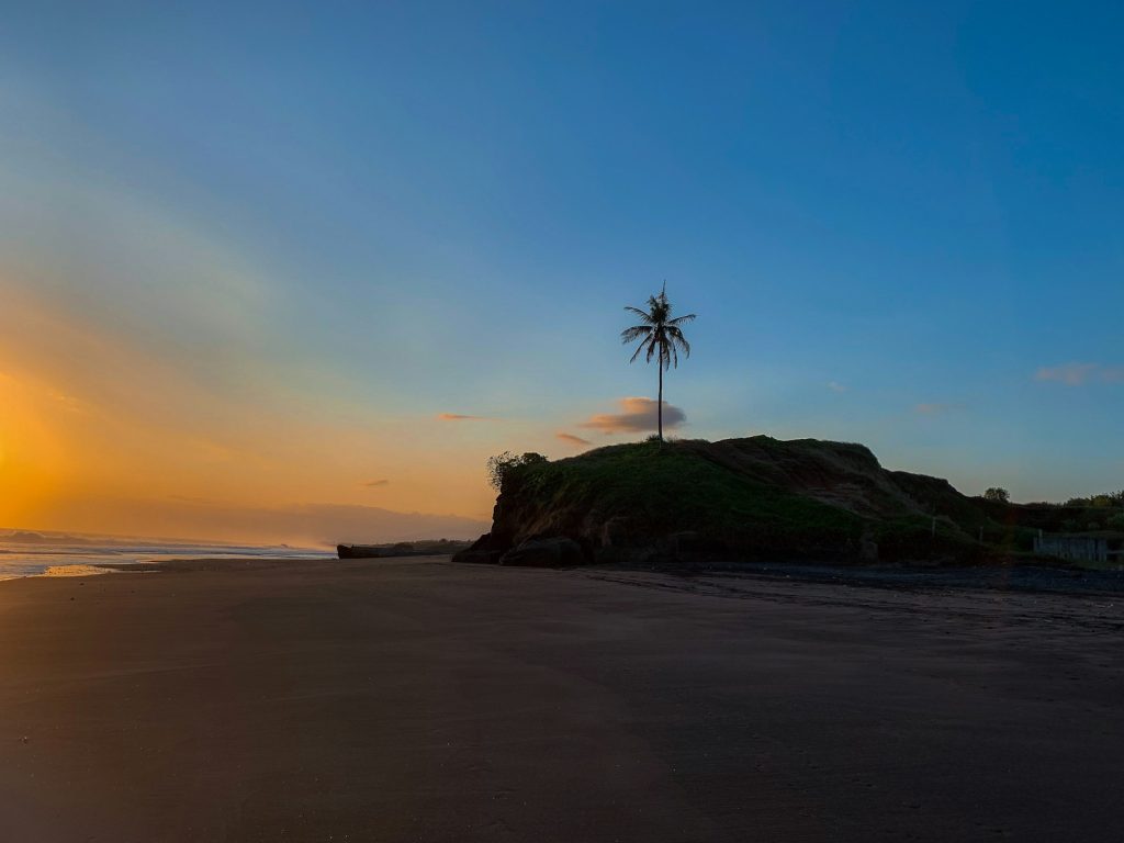 Pros and Cons of Living in Indonesia